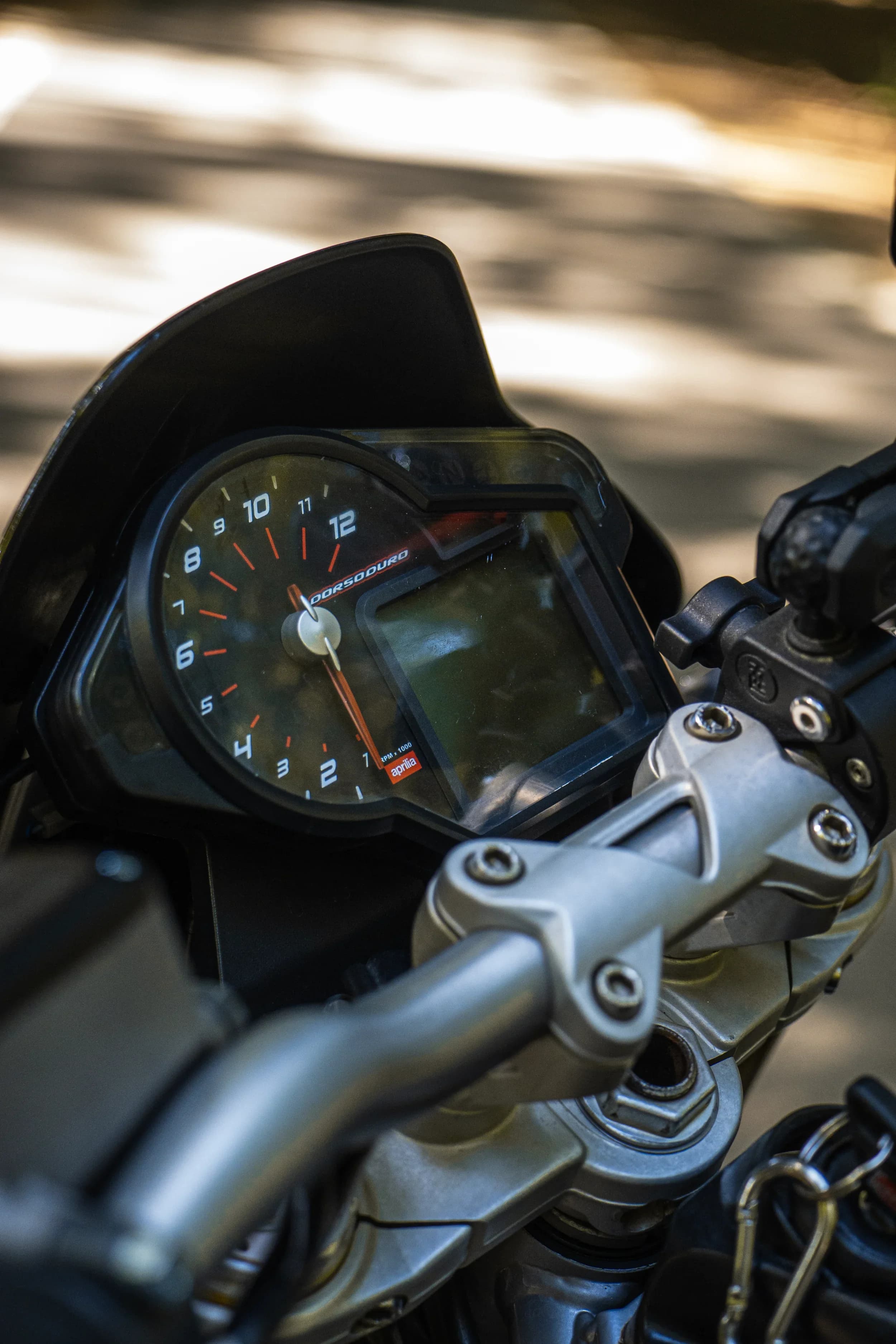 Detaliu bord motocicleta fotograf auto sedinta foto masini Brasov Crudu Alexandru CA Photography