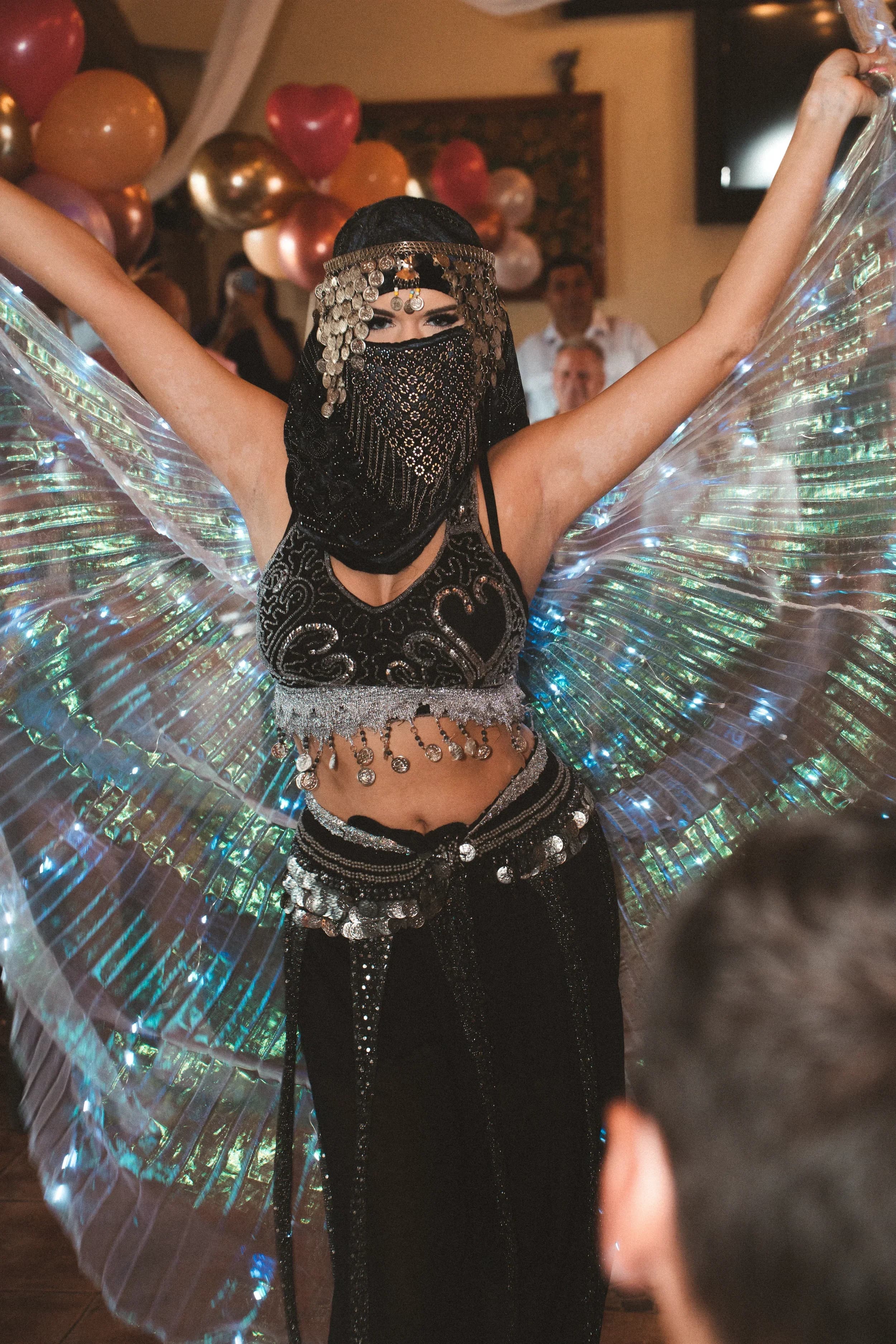 Dansatoare cu aripi stralucitoare fotograf botez profesional Brasov Crudu Alexandru CA Photography