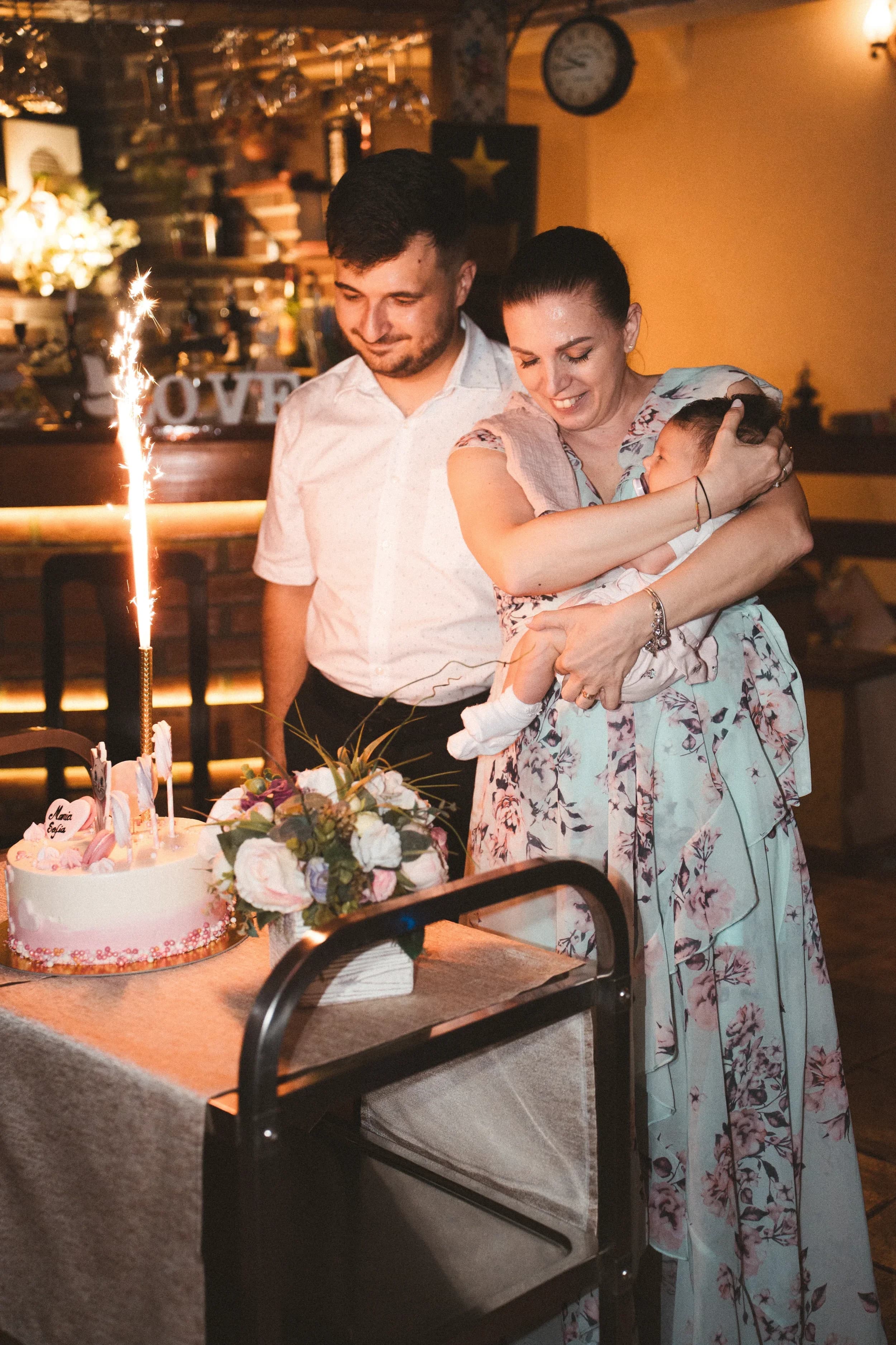 Moment fericit la petrecerea de botez fotograf botez profesional Brasov Crudu Alexandru CA Photography