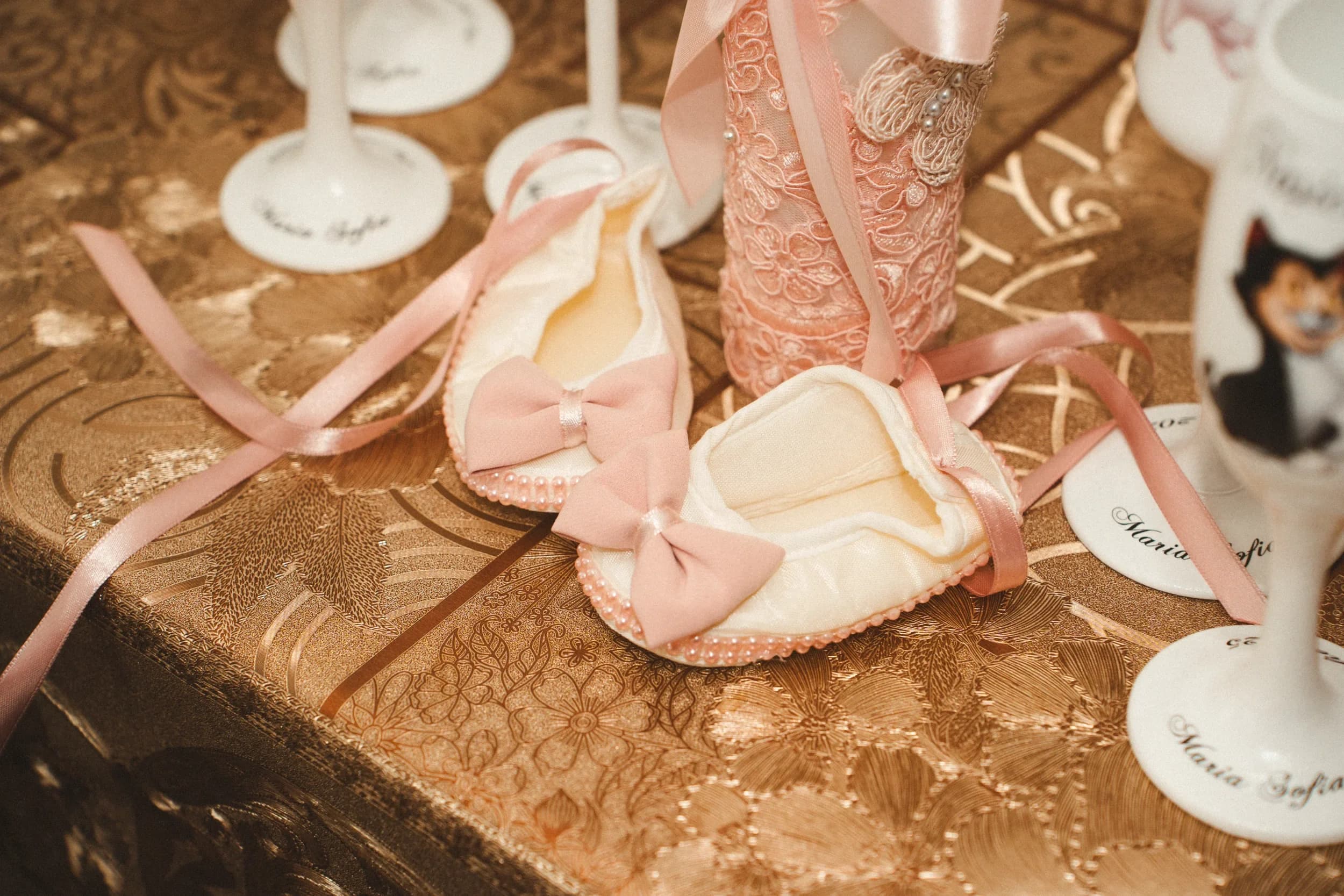 Detaliu incaltaminte botez fotograf botez profesional Brasov Crudu Alexandru CA Photography