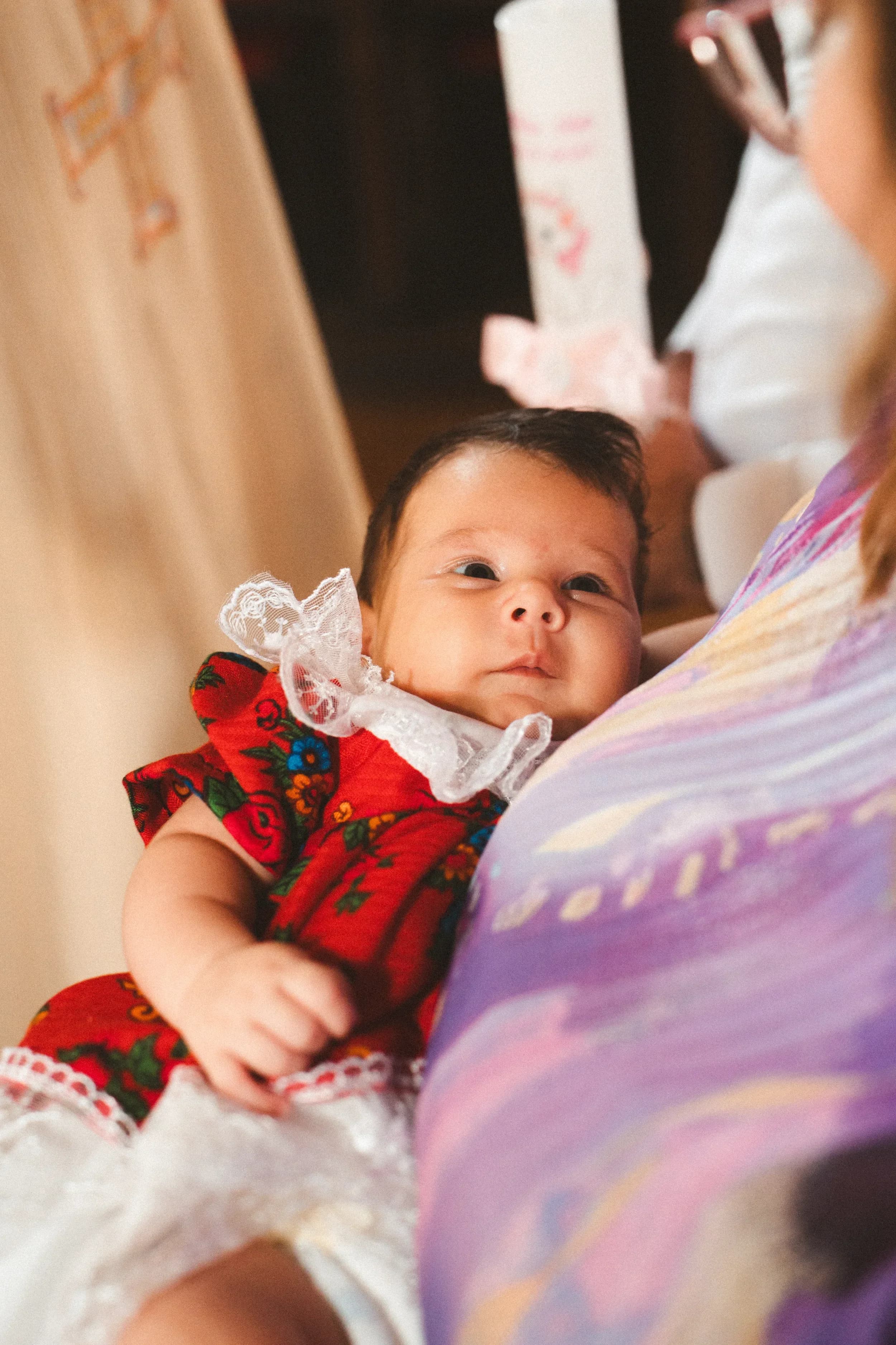 Zambet de fericire al bebelusului fotograf botez profesional Brasov Crudu Alexandru CA Photography