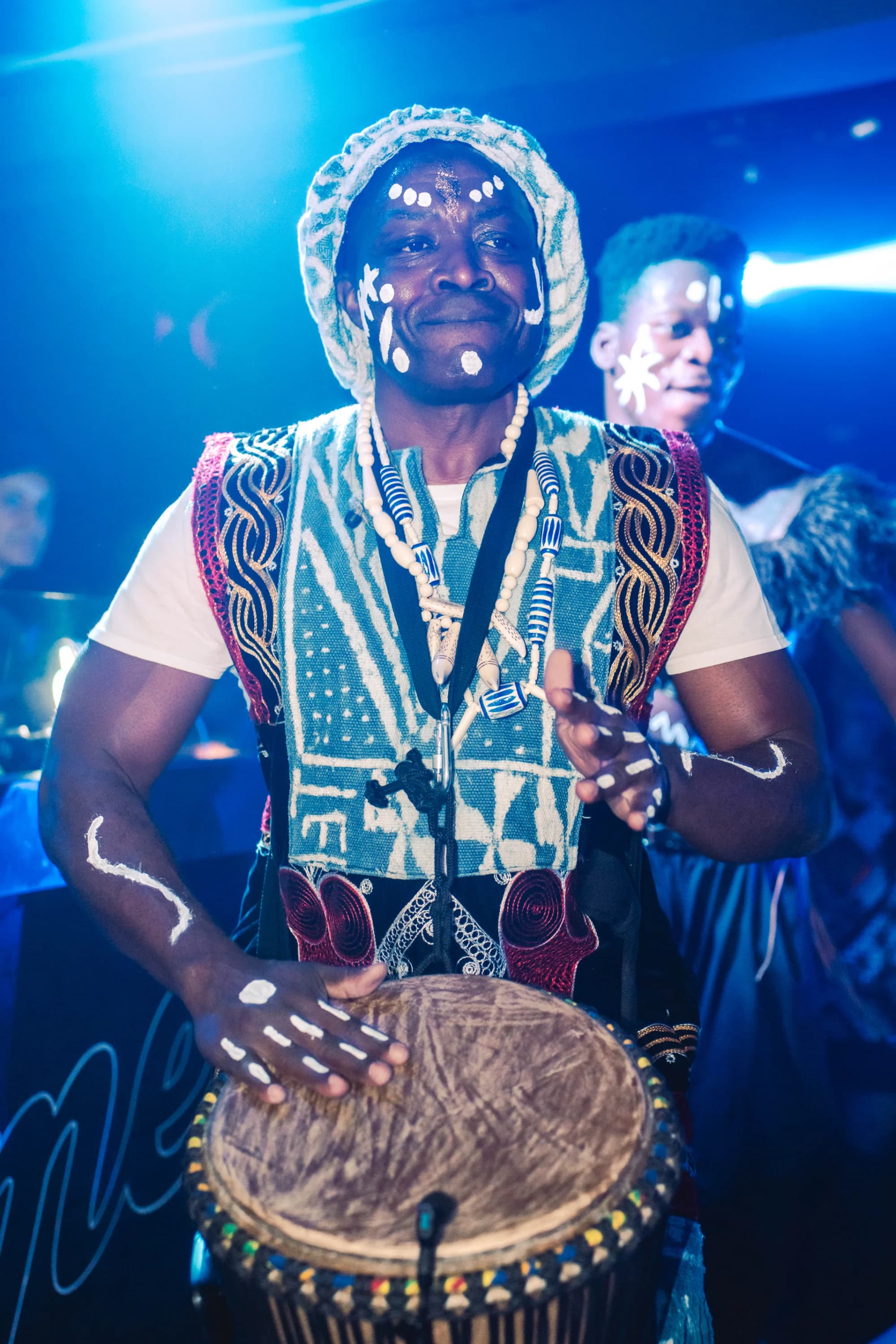 Artist cantand la tobe fotograf club evenimente Brasov Crudu Alexandru CA Photography